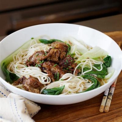  Loudi Stir-Fried Pork Ribs With Noodles! A Symphony Of Savory and Succulent Flavors