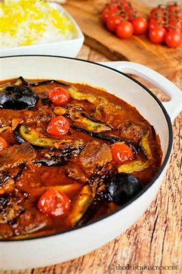  Khoresht-e Bademjan: An Aromatic Symphony of Tender Eggplant and Fragrant Spices!