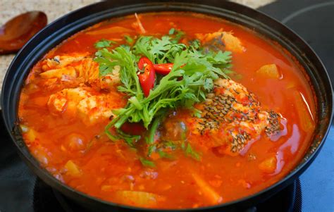  Spicy and Sour Stewed Fish: Can You Handle the Fiery Flavor Fiesta of Jixi's Beloved Dish?